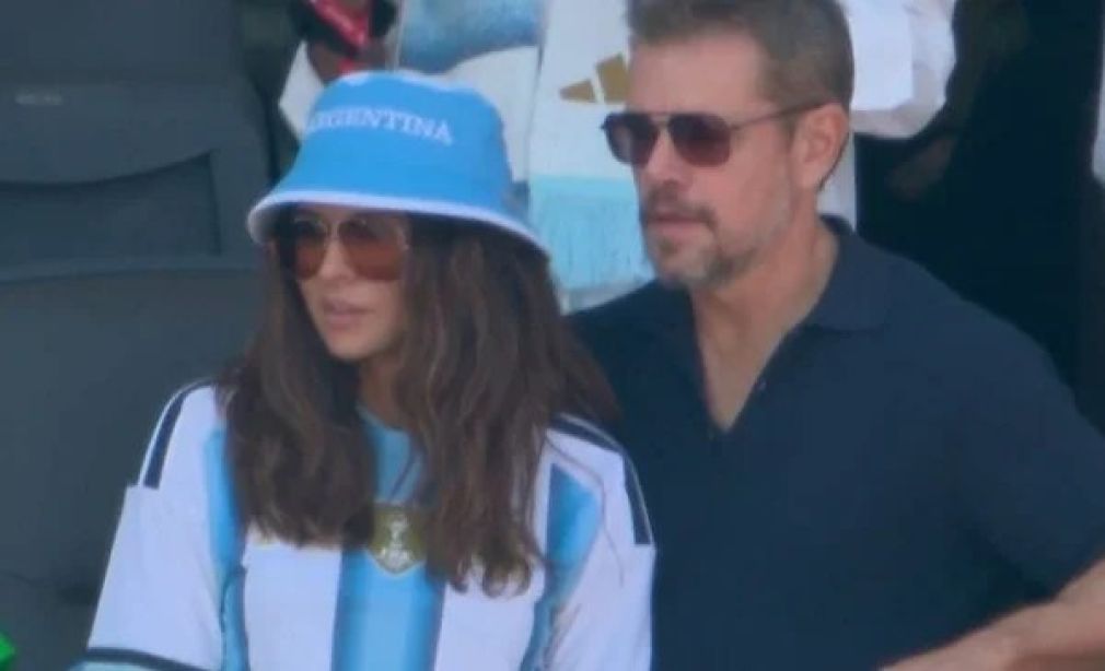 Confusión en la final del Mundial: Matt Damon es presentado como Brad Pitt - Diario Panorama