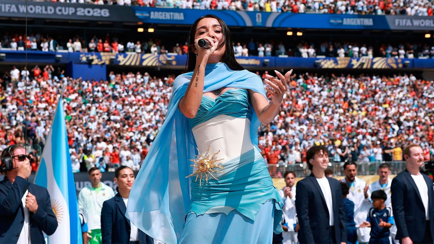 VIDEO | María Becerra emocionó con el Himno Nacional en la final del Mundial - Diario Panorama