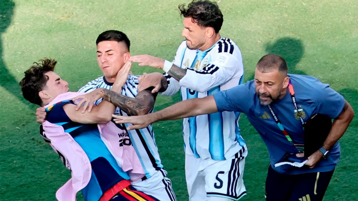 VIDEO | La brutal pelea entre Leandro Paredes y Gavi tras la final del Mundial - Diario Panorama