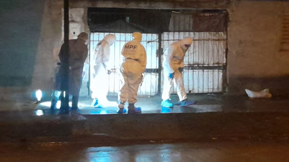 Asesinato a puñaladas en San Miguel de Tucumán durante la madrugada