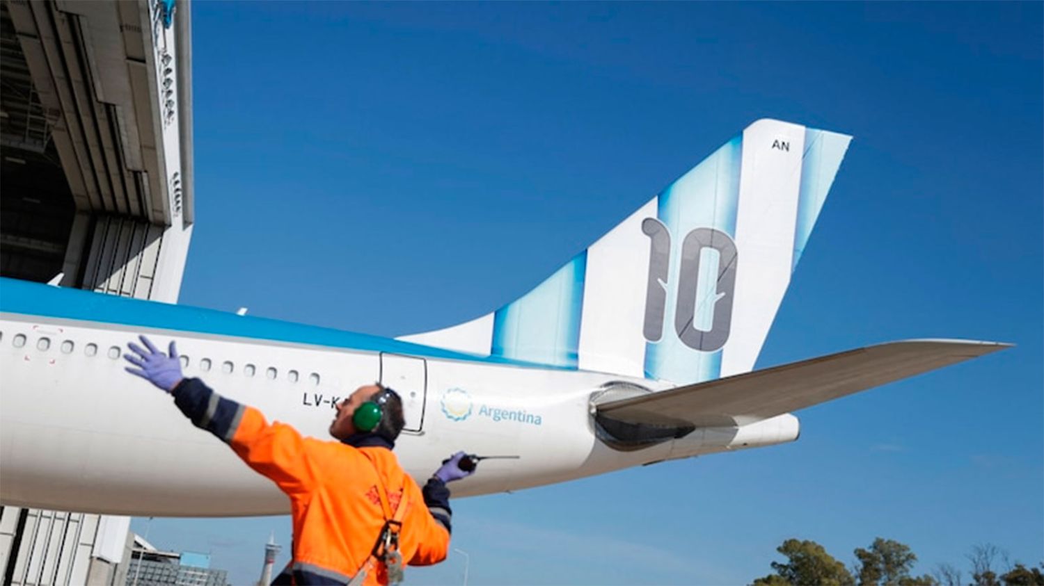 Sin festejos ni feriado: el Gobierno organiza una recepción protocolar para la Selección en Ezeiza - Diario Panorama