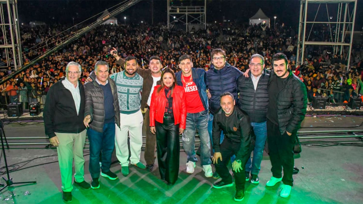 Fuentes y Benavente participaron del Festival Día del Amigo que tuvo un lleno total en la plaza Añoranzas - Diario Pan