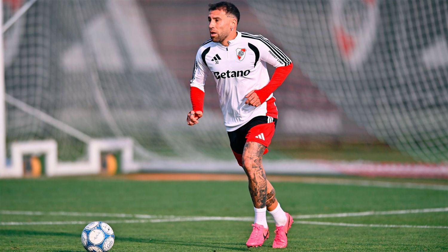 Coudet prepara un River renovado: Otamendi, Montiel y dos sorpresas para el debut