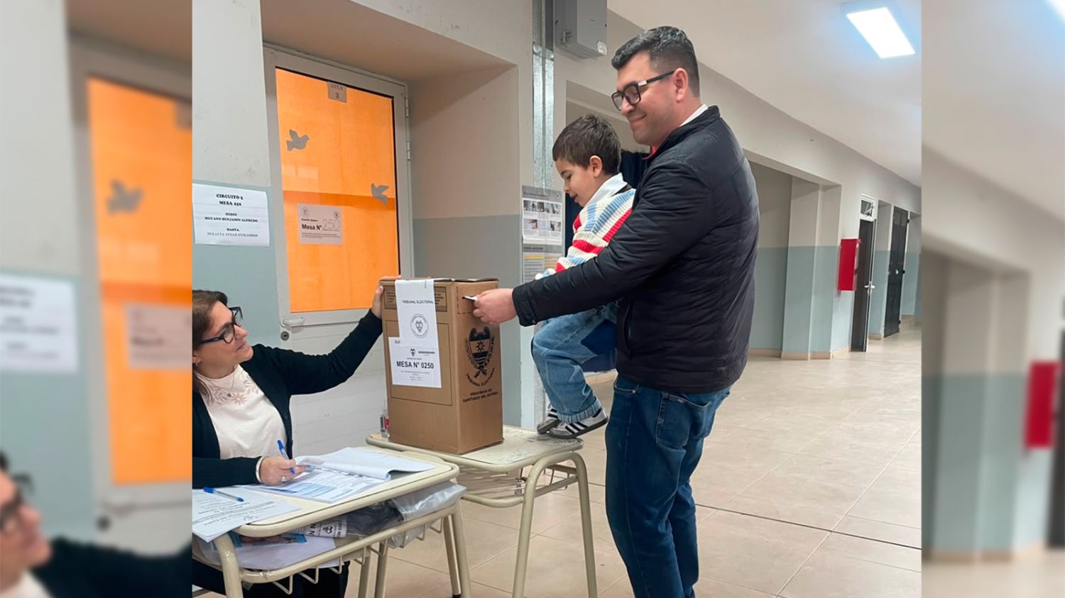 Jorge Mussetti votó y llamó a los vecinos a “defender el futuro de cada barrio”