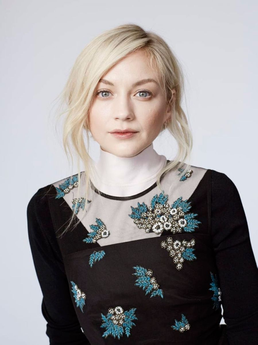 Emily Kinney 