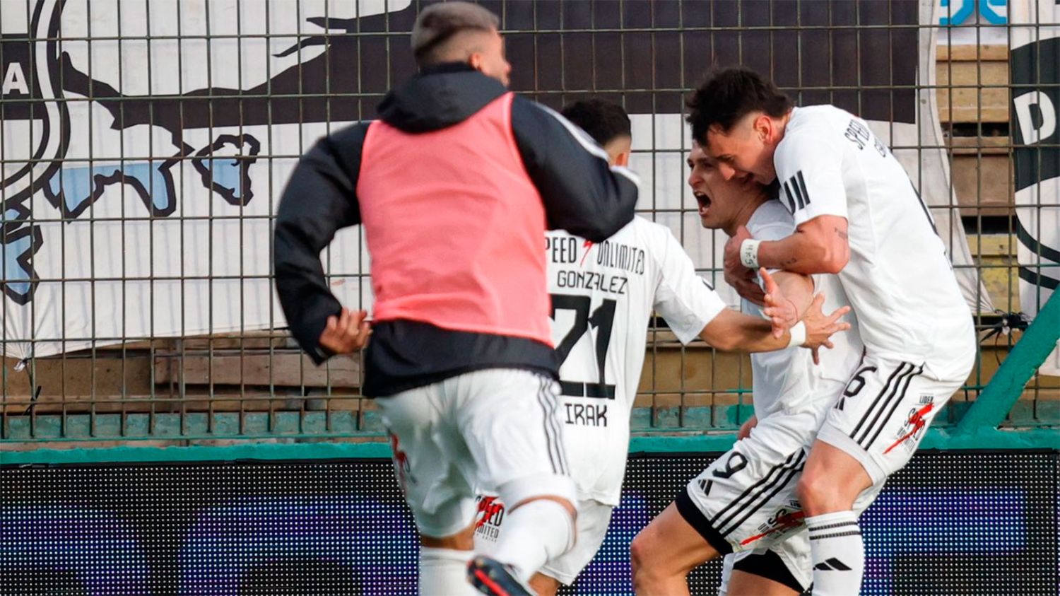Riestra Gimnasia La Plata  