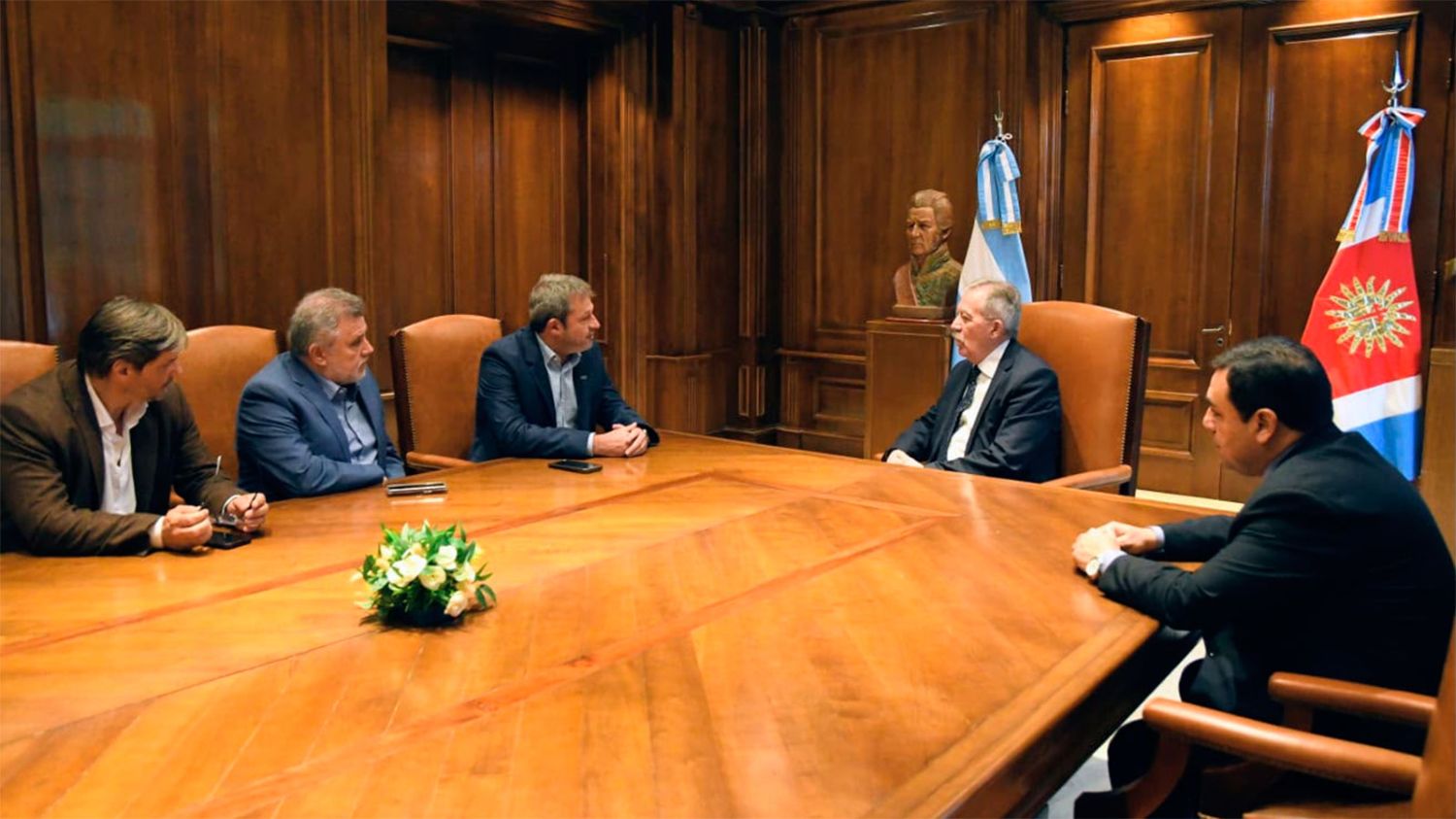 Reunión en Casa de Gobierno 