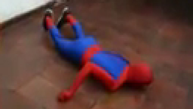 La terrible caída de Spiderman en un cumpleaños - Diario Panorama Movil
