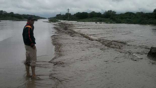 La crecida del río Urueña provocó el corte de la ruta 4 Diario Panorama